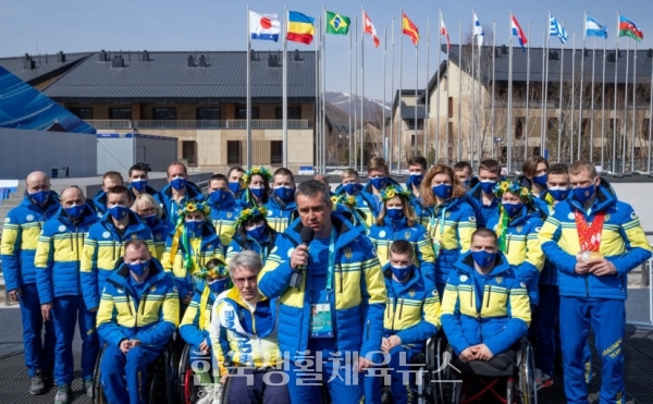 전쟁중단을 촉구하는 우크라이나 선수단