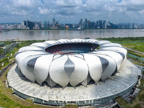 제19회 항저우 아시안게임 주 경기장인 항저우 올림픽 스포츠센터